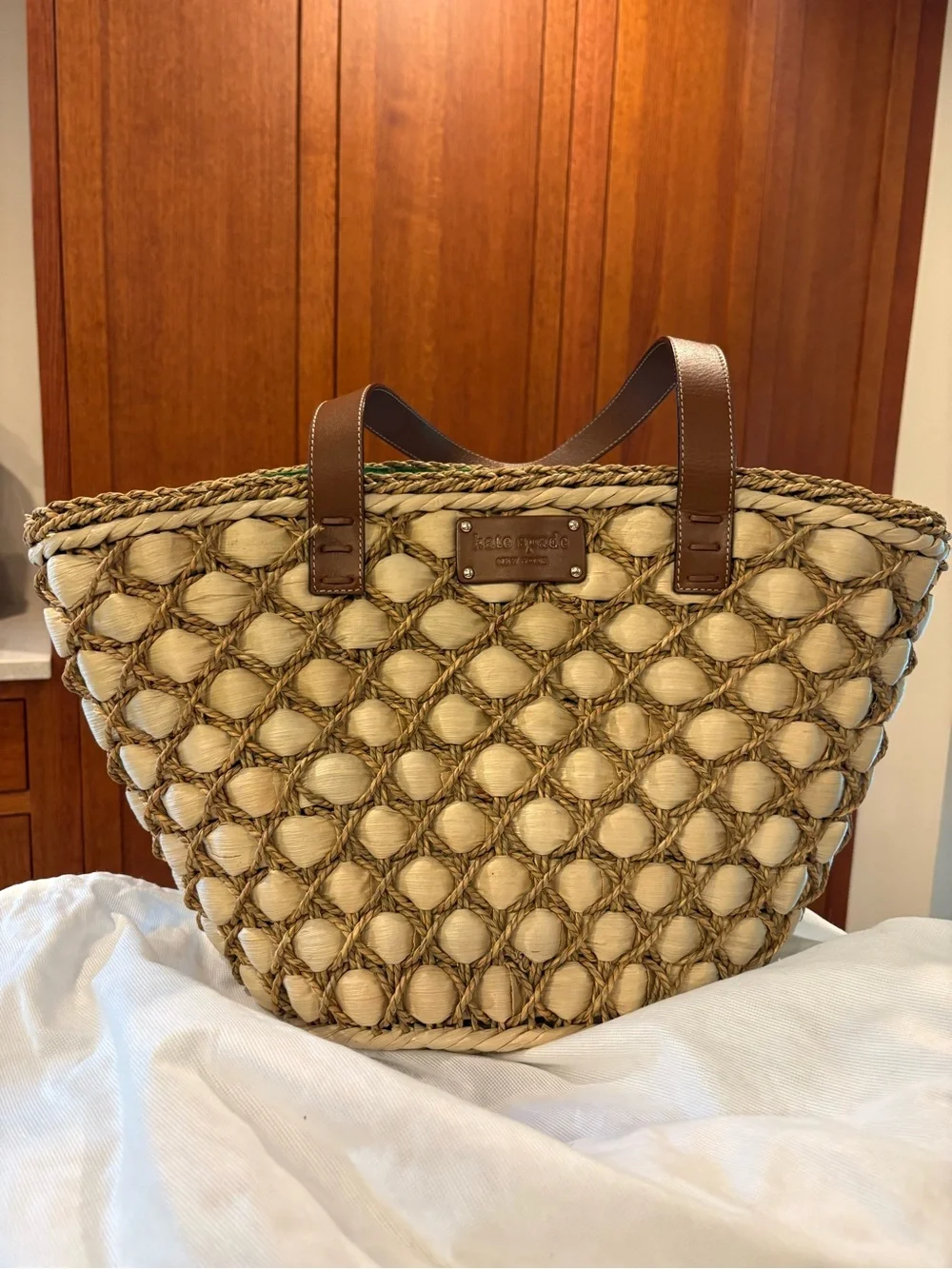 My kate spade woven large straw tote in cream and tan dust bag - Picture 1 of 7
